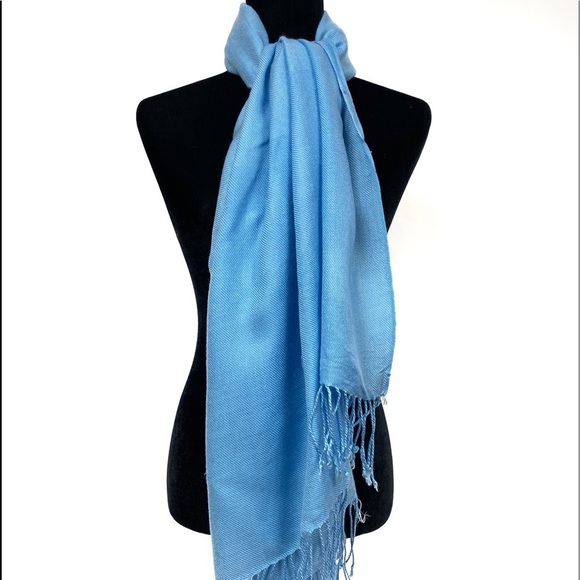 OVERSIZED FASHION SCARF WITH TASSELS - Picture 1 of 3